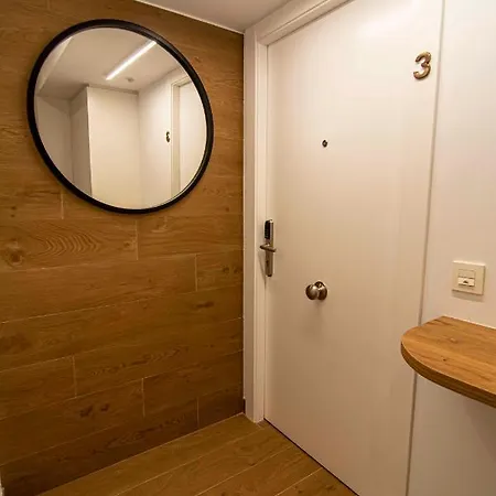 Apartamentos 1 Abril Malaga Exterior photo