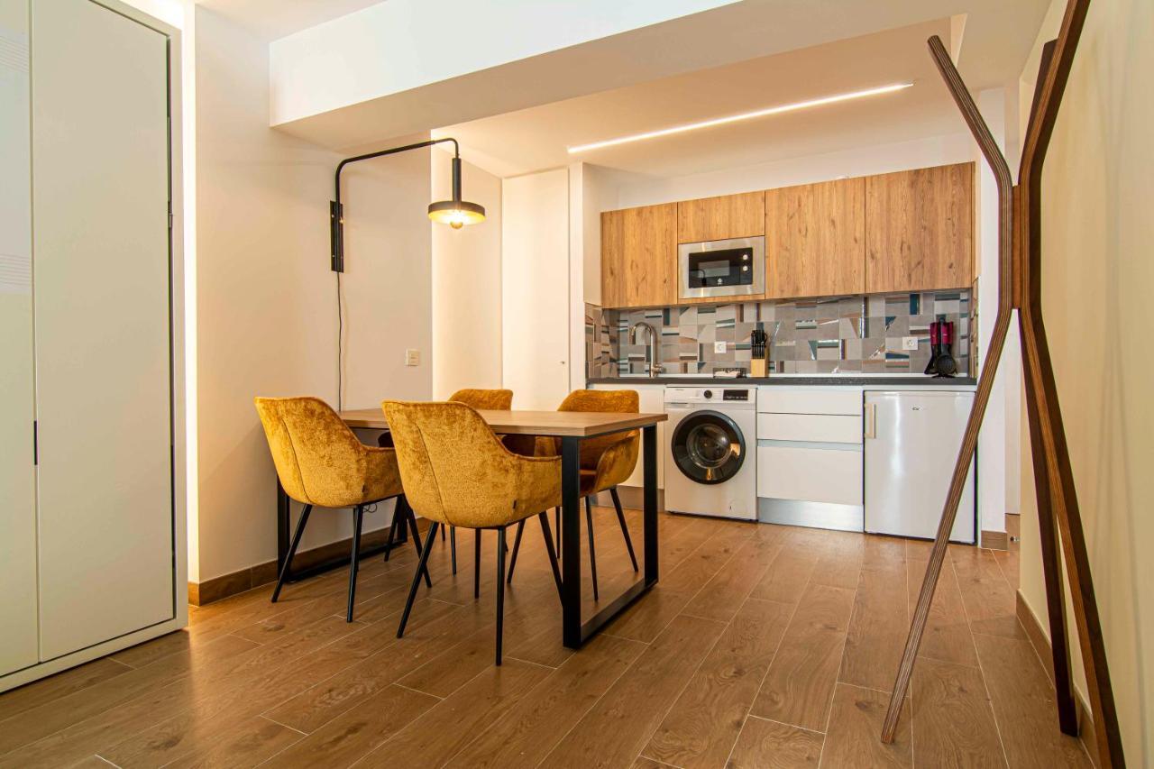 1 Abril Apartament
